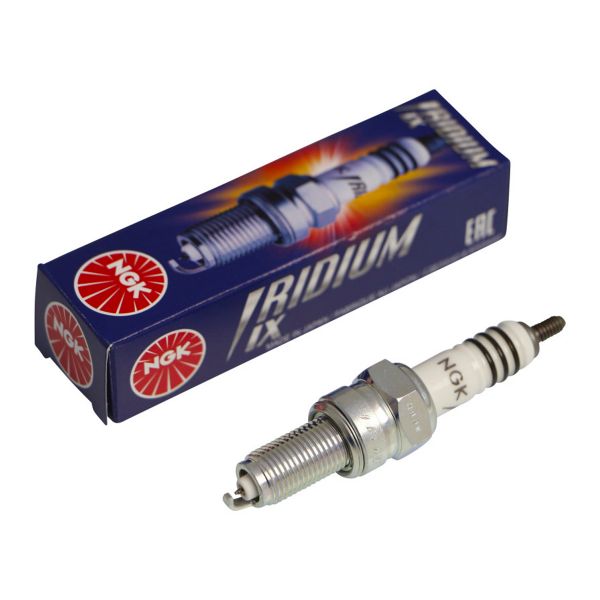 Spark plug NGK CPR9EAIX-9 ready to ship | iCasque.co.uk